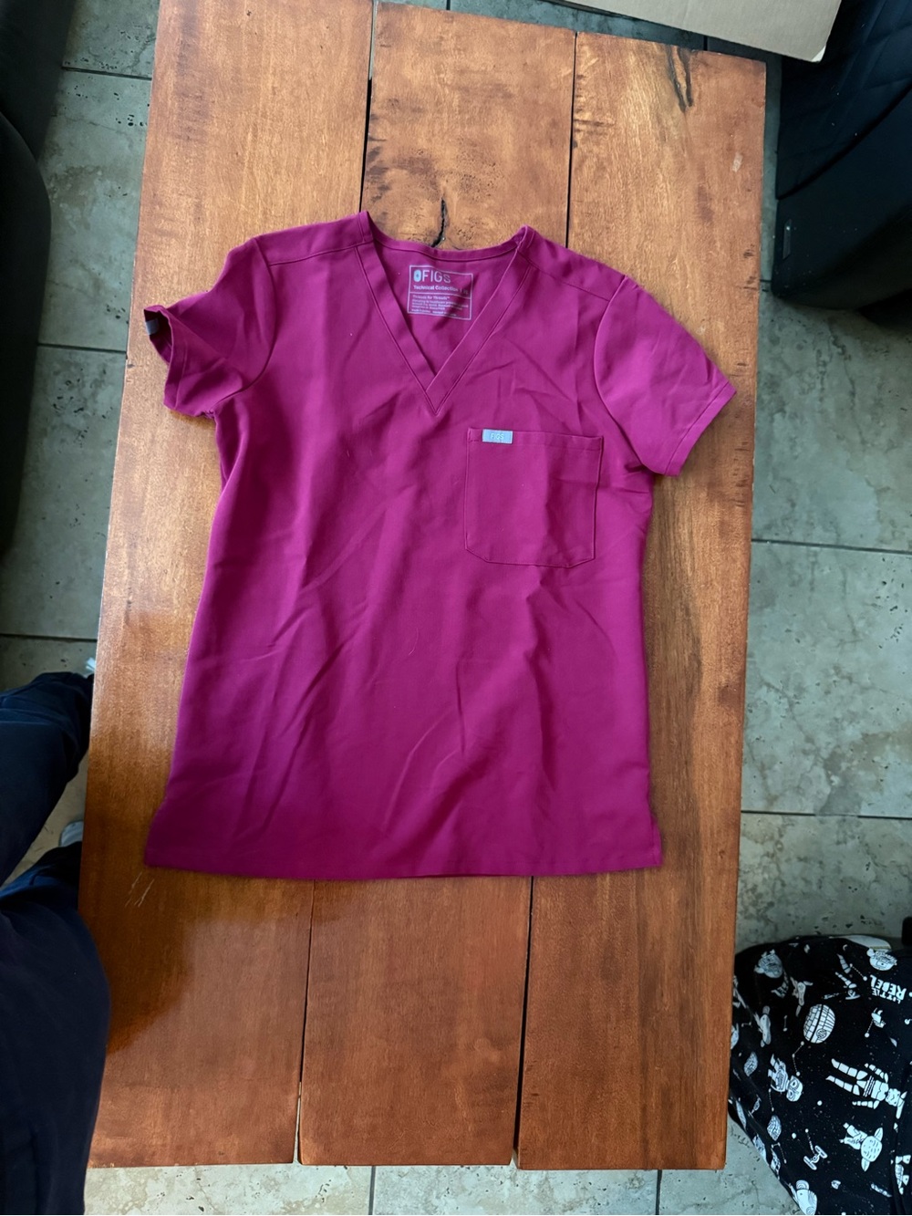 Figs Catarina deep cranberry V-Neck Scrub Top in Berry Plum